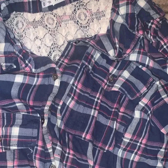 Maurice’s button down plaid shirt - Picture 2 of 4